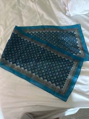 Vintage 100% Polyester Geometric Diamond Pattern Scarf Made in Italy Blue/Grey